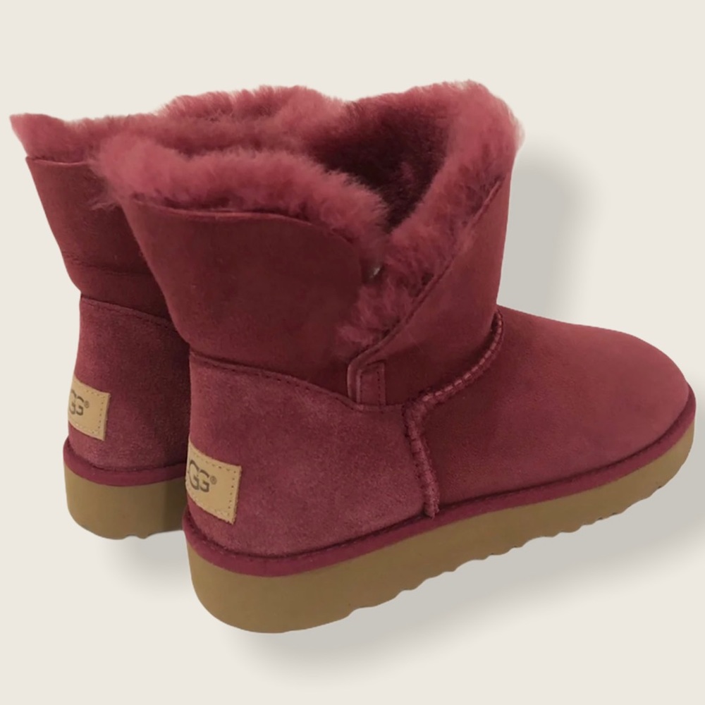 Ugg Women Classic Mini Cuff Boots Size 5